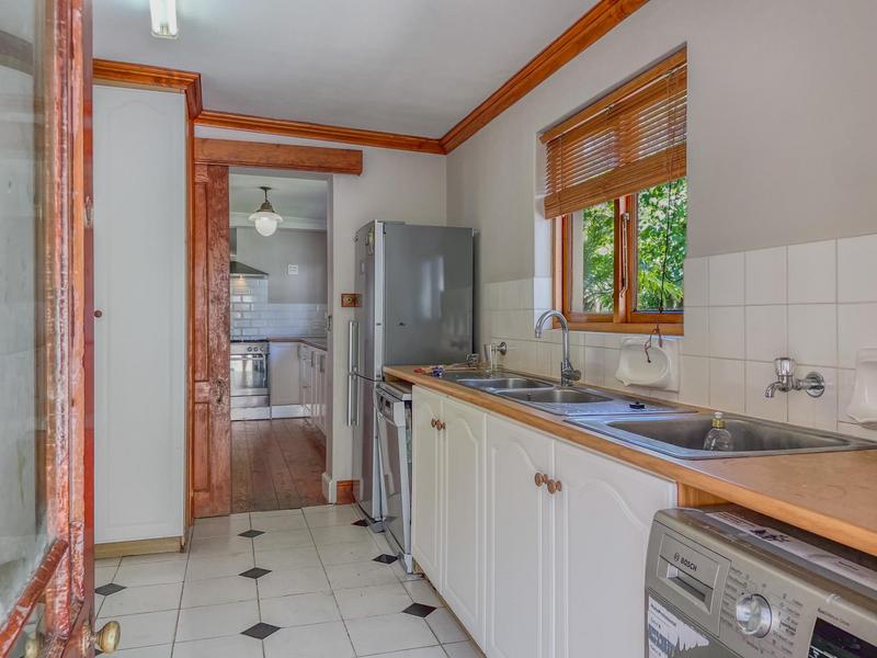 To Let 4 Bedroom Property for Rent in Hout Bay Western Cape